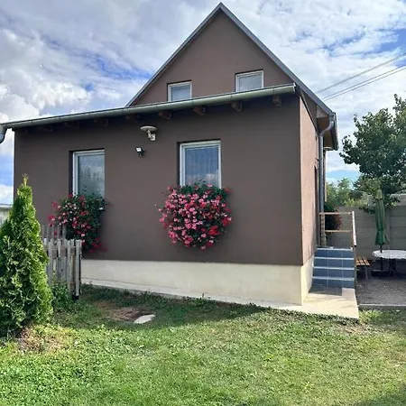 Apartment 3